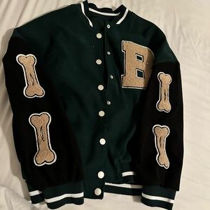 Size medium varsity jacket good condition